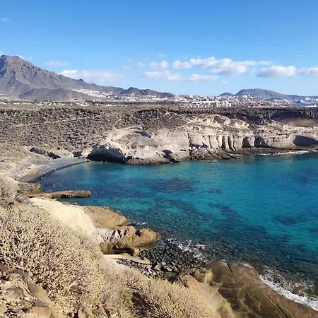 Beachfront Duplex Penthouse With Pool, Rooftop, Sea View Daire *