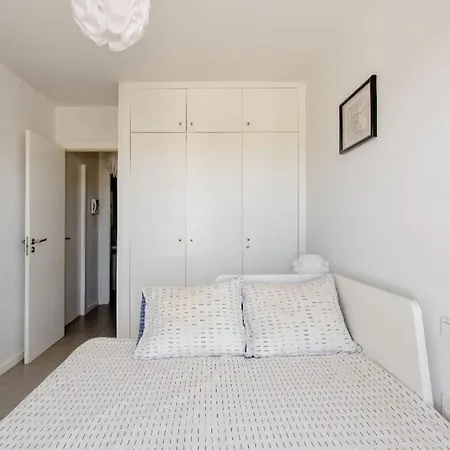 Beachfront Duplex Penthouse With Pool, Rooftop, Sea View エル・メダノ