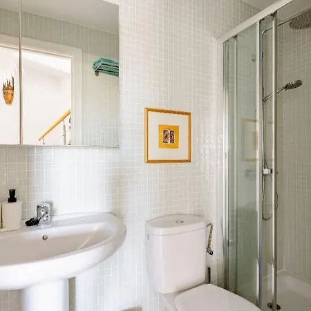 Beachfront Duplex Penthouse With Pool, Rooftop, Sea View