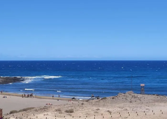 Beachfront Duplex Penthouse With Pool, Rooftop, Sea View *