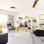公寓 Beachfront Duplex Penthouse With Pool, Rooftop, Sea View
