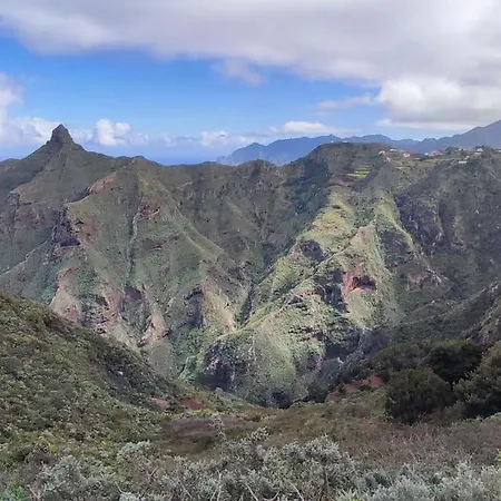 Beachfront Duplex Penthouse With Pool, Rooftop, Sea View