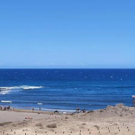 Beachfront Duplex Penthouse With Pool, Rooftop, Sea View *