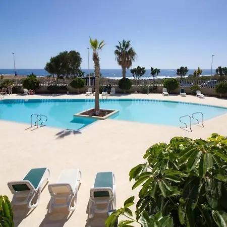 公寓 Beachfront Duplex Penthouse With Pool, Rooftop, Sea View *