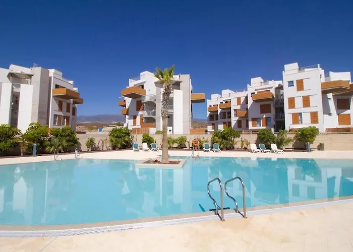 Beachfront Triplex Penthouse With Pool, Rooftop, Sea View *